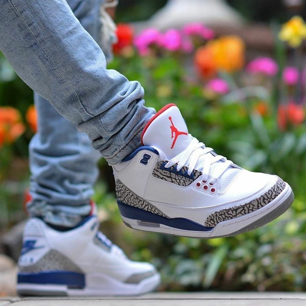 Air Jordan 3 Retro OG True Blue